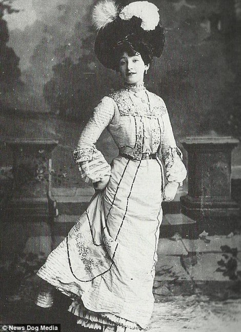 Women Who Ruled Paris from Bed: a scandalous catalog of 19th-century Parisian courtesans Women Who Ruled Paris from Bed: a scandalous catalog of 19th-century Parisian courtesans