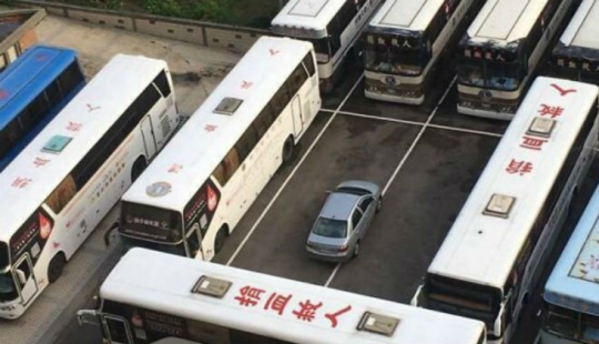Yes, who gave you a license: 12 examples of how drivers who can't park were taught a lesson Yes, who gave you a license: 12 examples of how drivers who can't park were taught a lesson