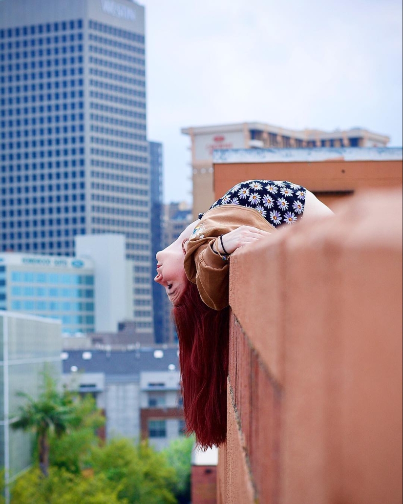 Young ballerinas on the streets of Dallas