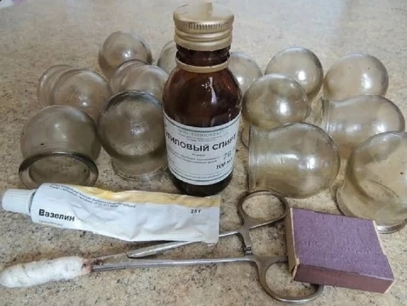 Zelenka y plátano todas las enfermedades: todo sobre la casa de la medicina en la URSS