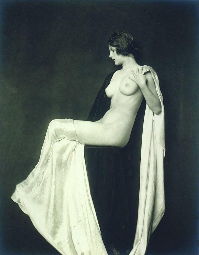 "Ziegfeld Girls": the sexiest Broadway actresses of the 1920s "Ziegfeld Girls": the sexiest Broadway actresses of the 1920s