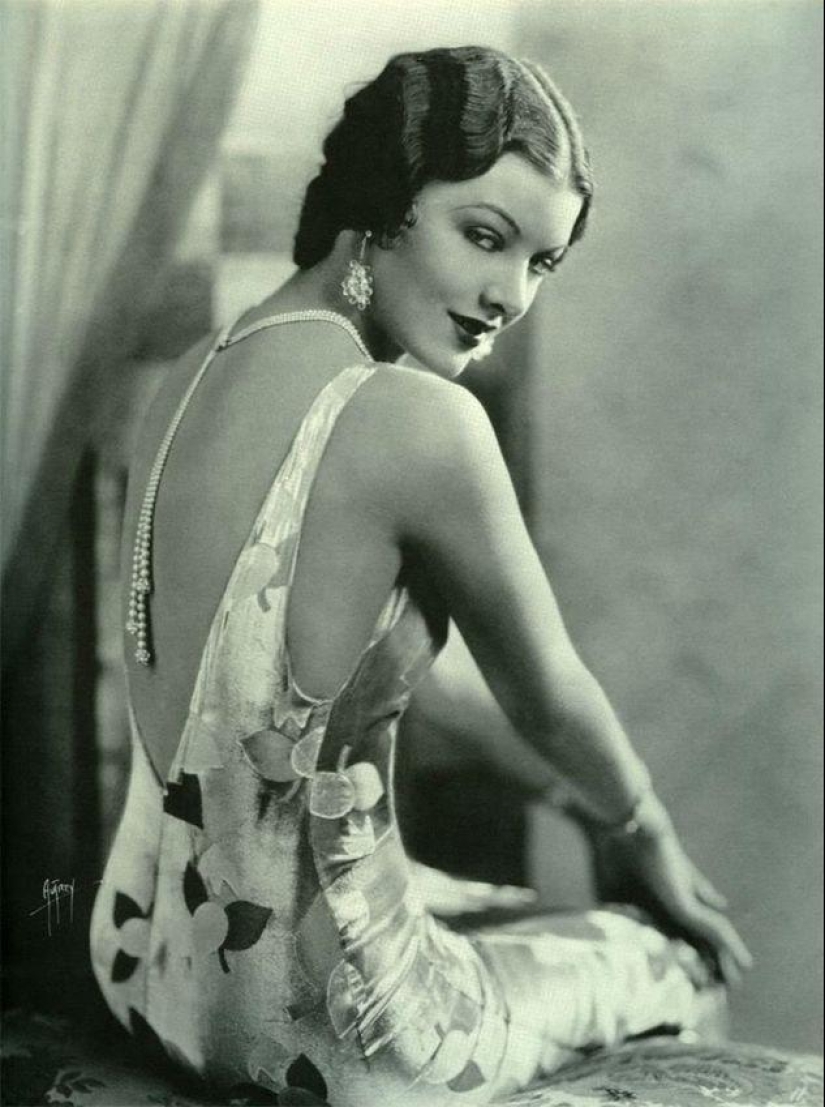 "Ziegfeld Girls": the sexiest Broadway actresses of the 1920s "Ziegfeld Girls": the sexiest Broadway actresses of the 1920s
