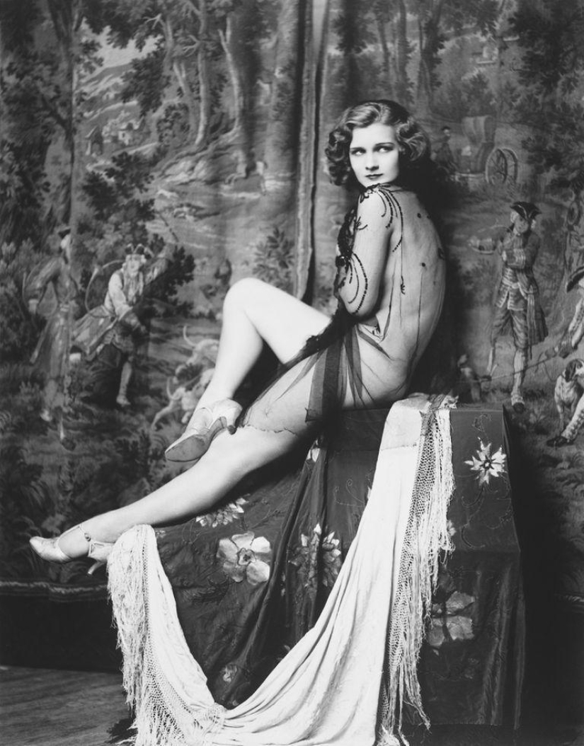 "Ziegfeld Girls": the sexiest Broadway actresses of the 1920s "Ziegfeld Girls": the sexiest Broadway actresses of the 1920s