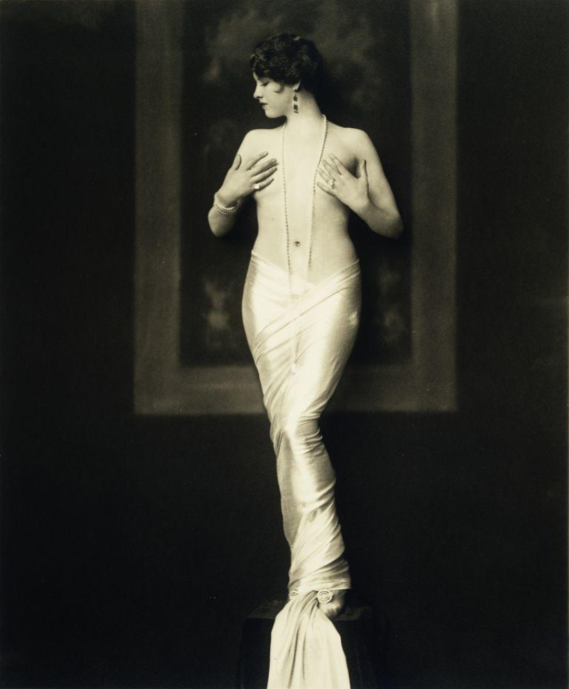 "Ziegfeld Girls": the sexiest Broadway actresses of the 1920s "Ziegfeld Girls": the sexiest Broadway actresses of the 1920s