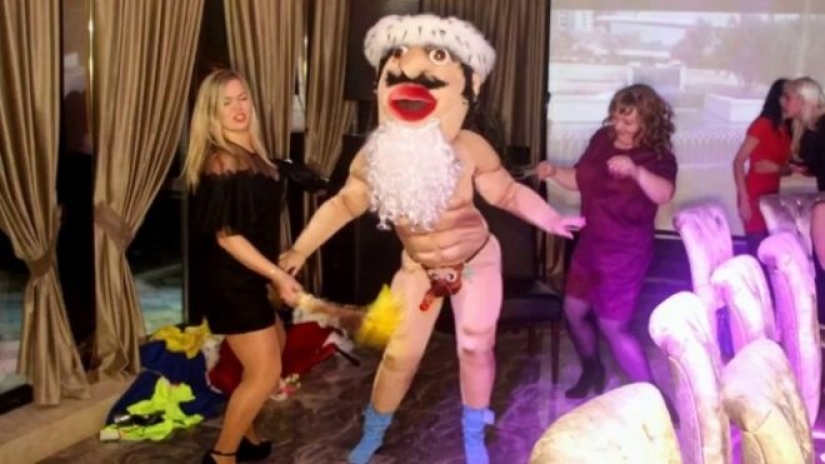 40 killer photos from new year corporate parties, which is not a joke laugh and surprise 40 killer photos from new year corporate parties, which is not a joke laugh and surprise