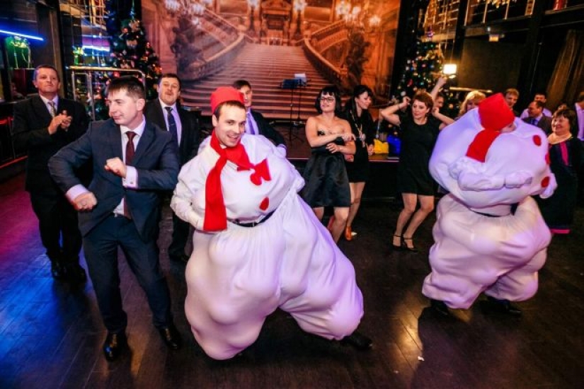 40 killer photos from new year corporate parties, which is not a joke laugh and surprise 40 killer photos from new year corporate parties, which is not a joke laugh and surprise