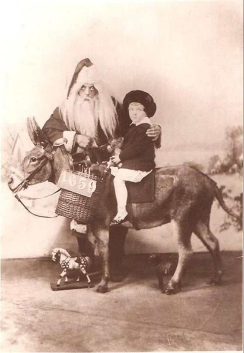 Papá Noel enojado y aterrador