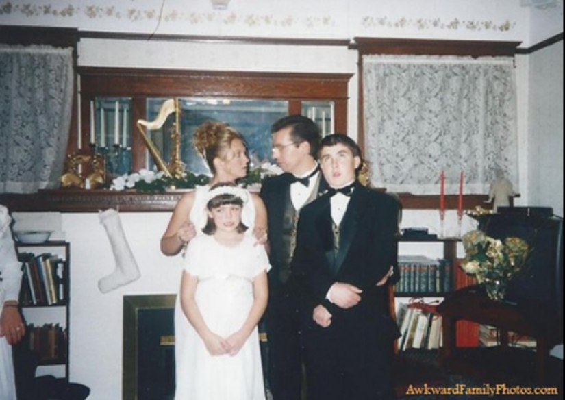 Unsuccessful wedding photos that will be a shame to show future children Unsuccessful wedding photos that will be a shame to show future children